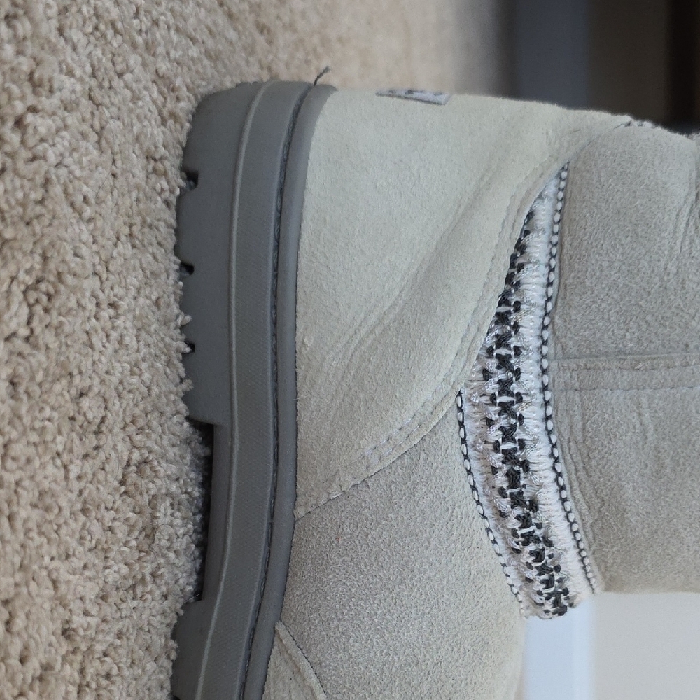 UGG Sundance Boots Size 10 Womans - Picture 10 of 10